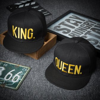 KING Snapback Cap Zwart / Goud | Pet | Gold