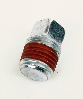 Briggs and stratton oil plug